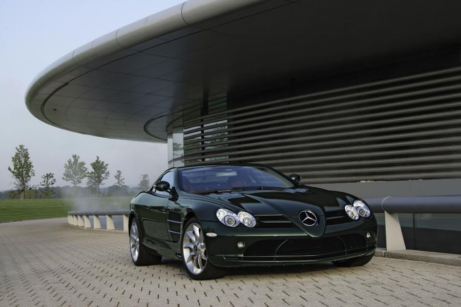 Mercedes-Benz SLR McLaren 2003 года  (фото 7 из 319)